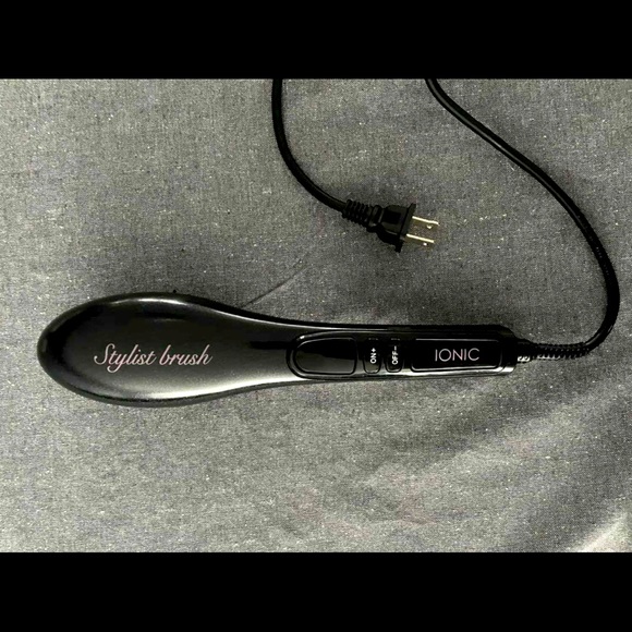 Ionic Heated Brush - Picture 1 of 2